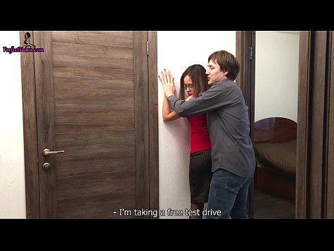 ❤️ ሴክሲ ሪልቶር በስሜታዊነት እምሷን ትናገራለች እና አፓርታማዋን ስትሸጥ ትበዳለች - Krempai ☑ ጥራት ያለው ወሲብ ☑